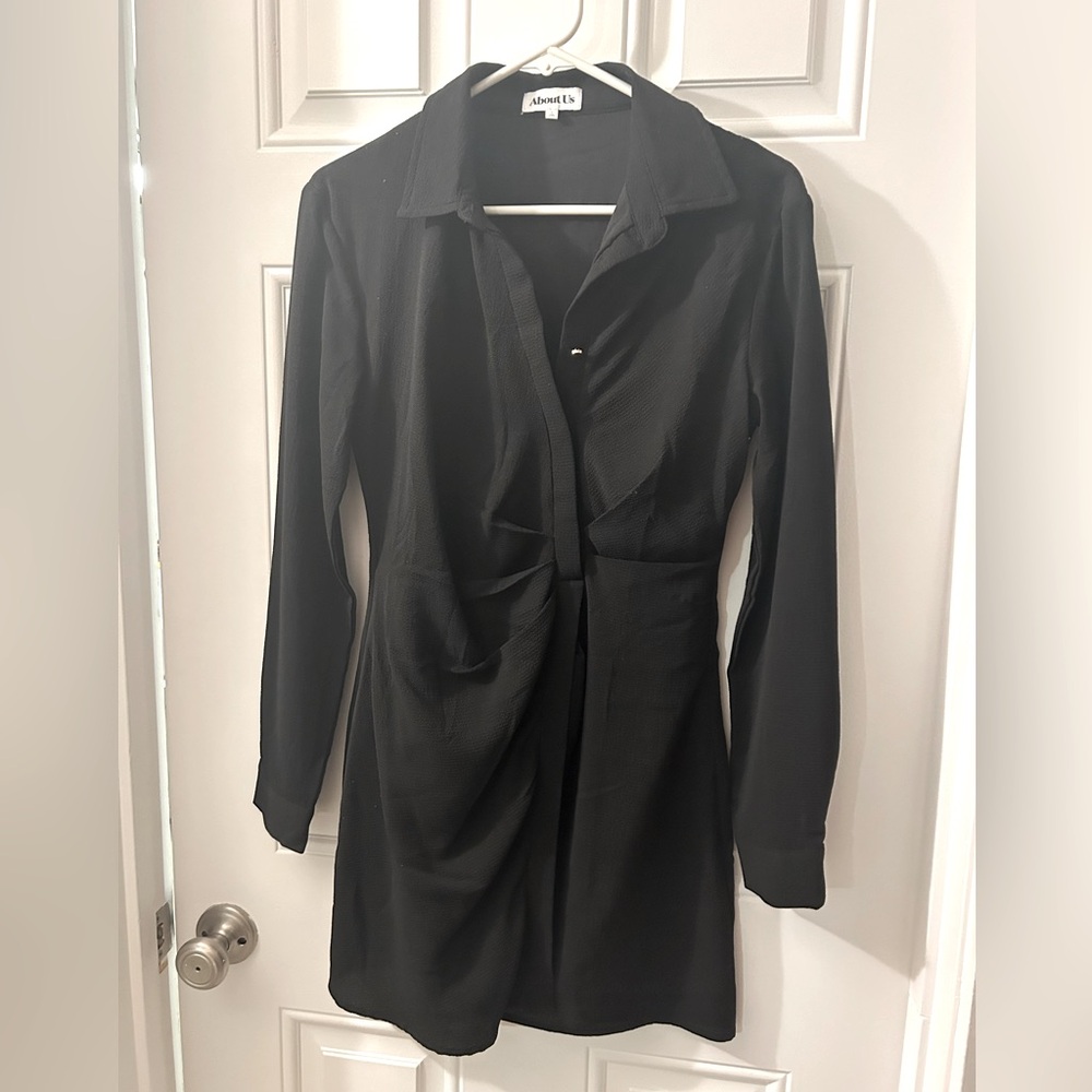 Black Long-Sleeved Mini Dress